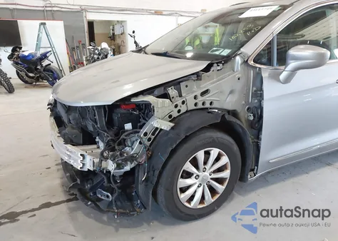 2018 Chrysler Pacifica Touring L from USA, damaged, VIN 2C4RC1BG4JR294752